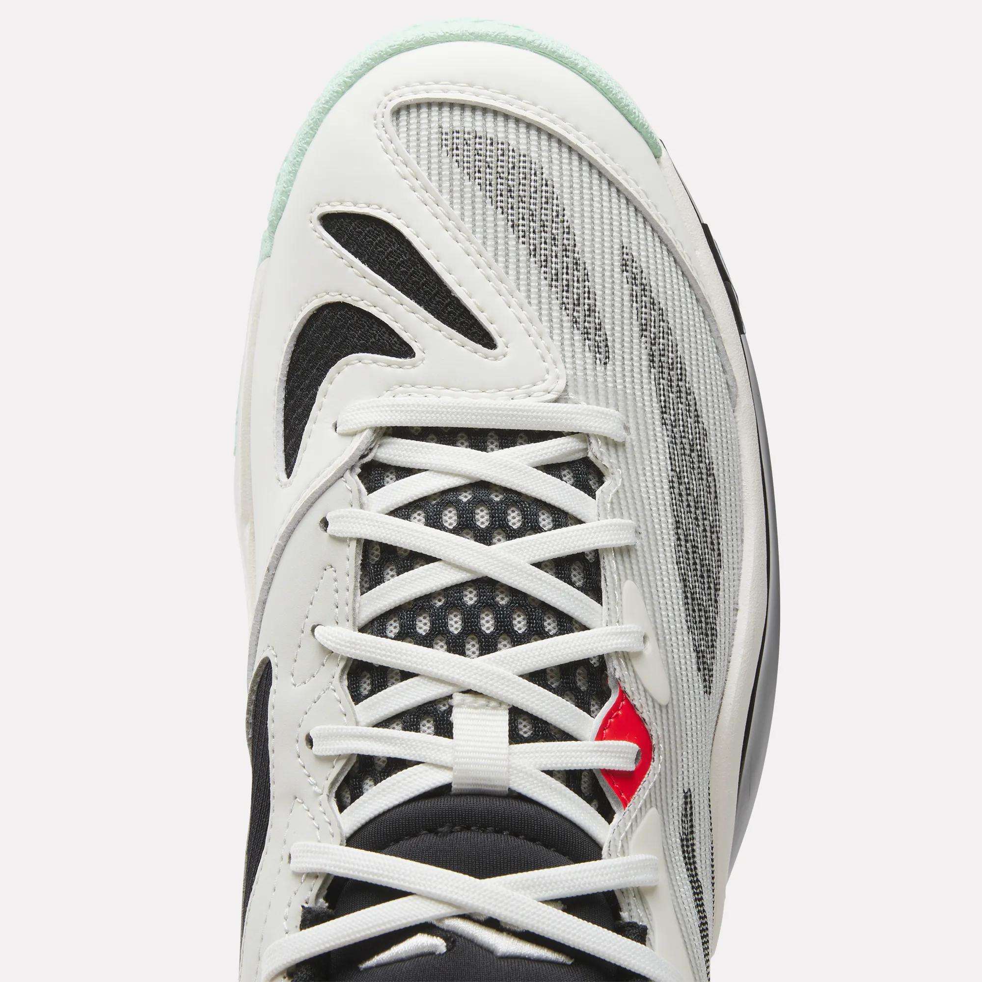 Engine A 26 Basketball Shoes