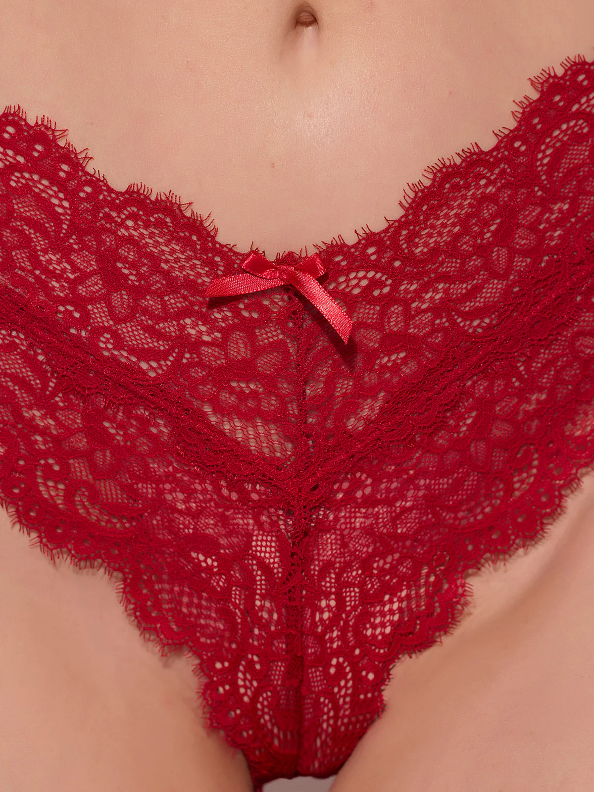 Lulu Lace V-Cheeky