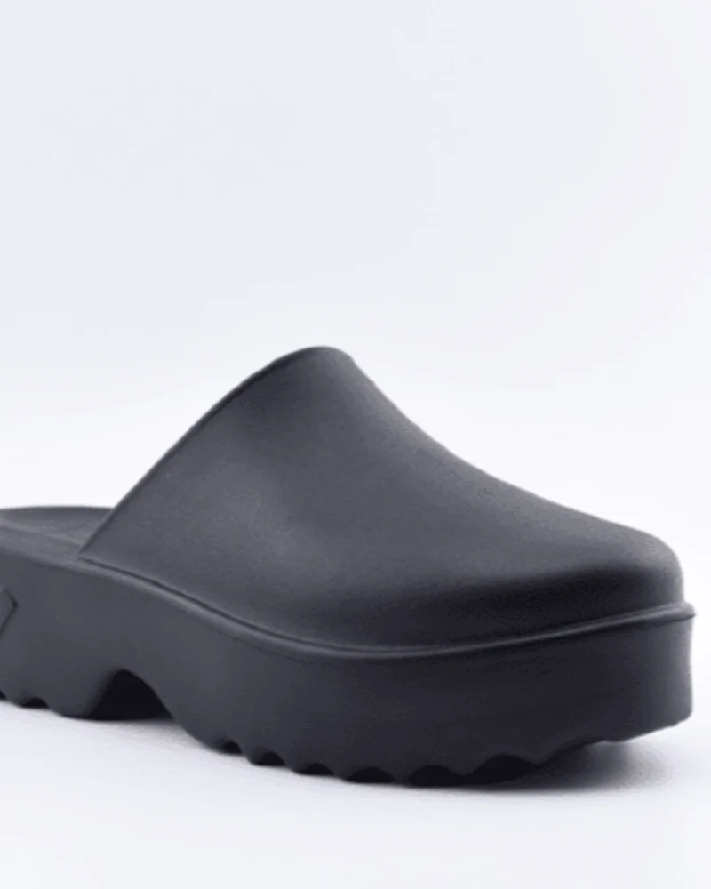 Maddy Clog