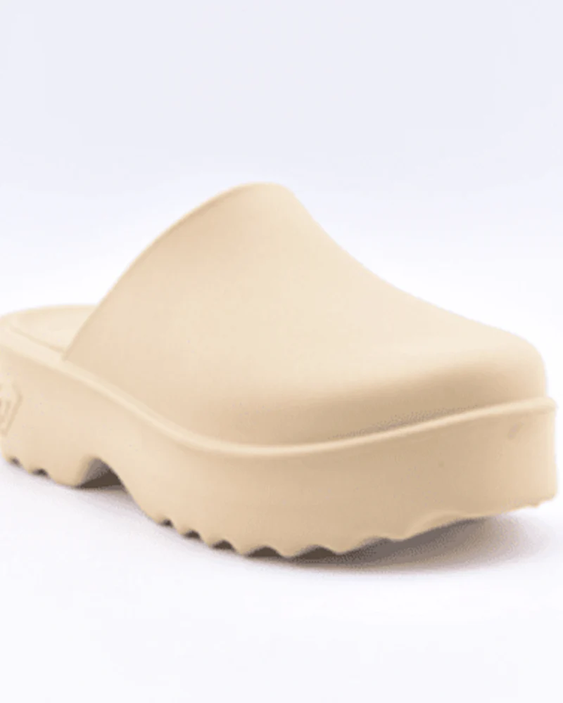 Maddy Clog