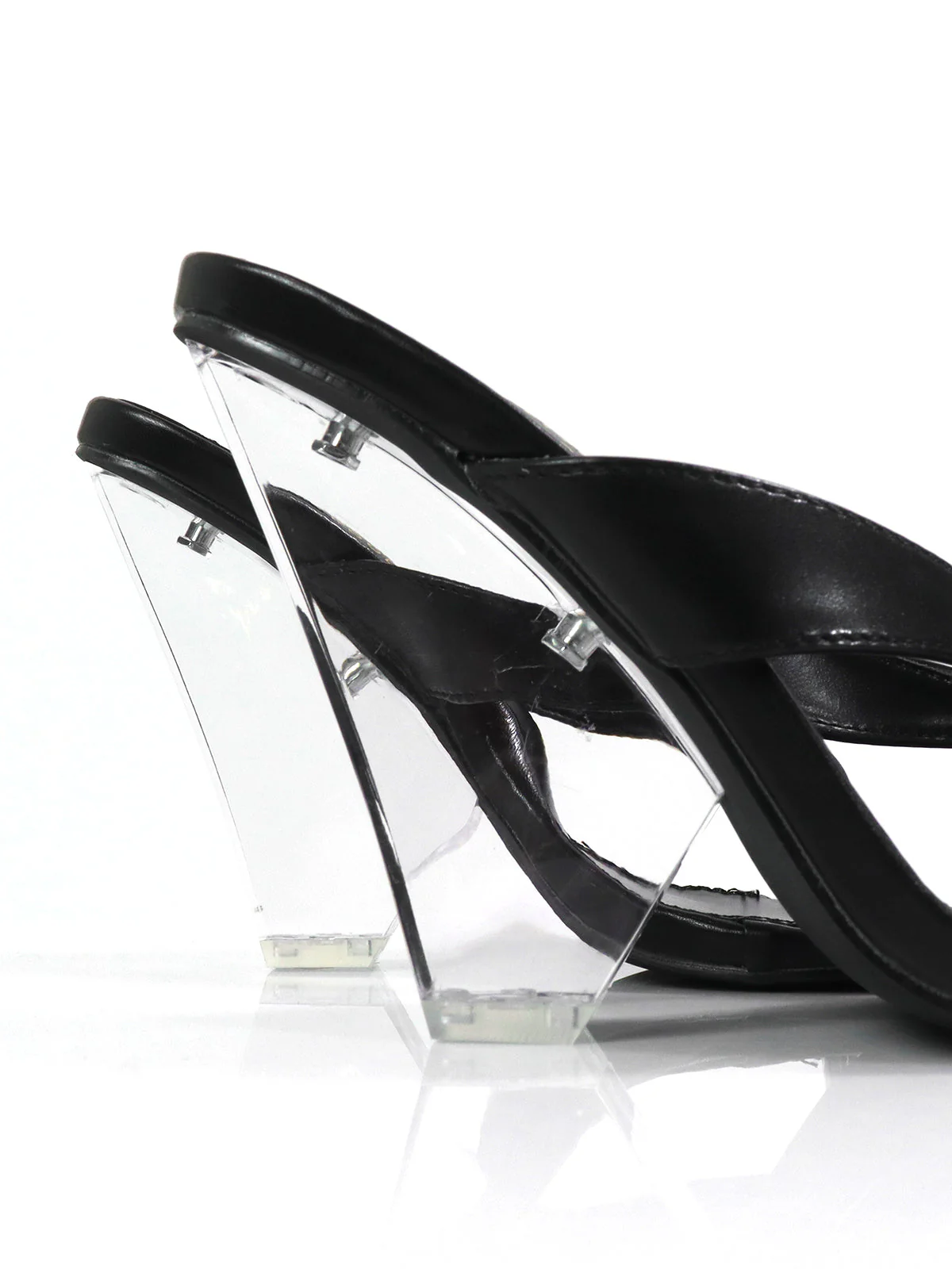Leila Thong Heel