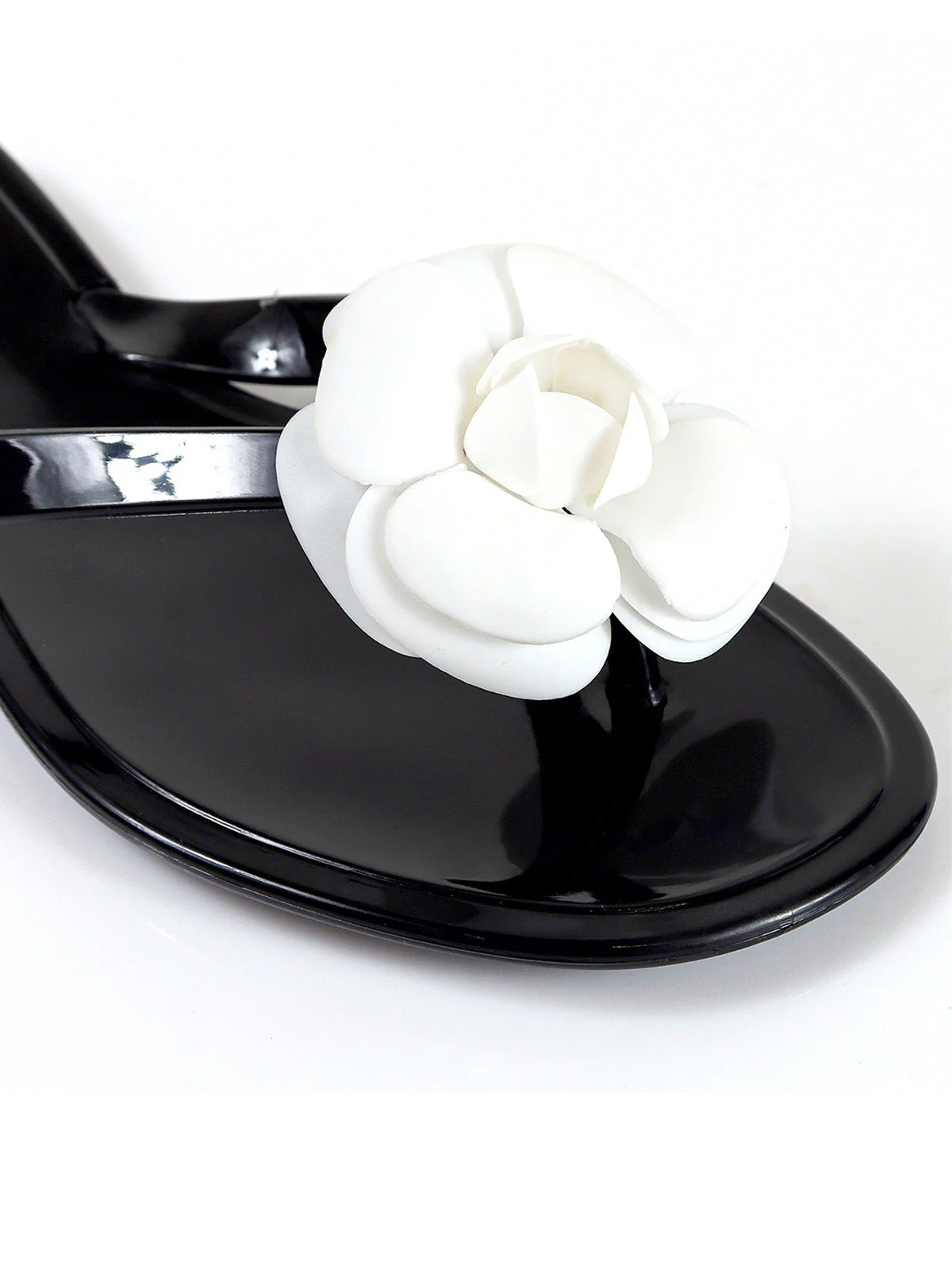 Jelli Camellia Thong Sandals