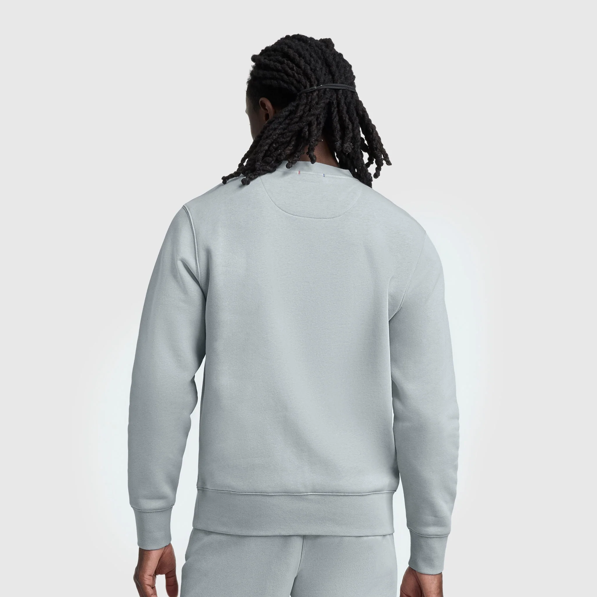 4317-powerblend-crewneck-sweatshirt-tonal-script-logo-2.webp Powerblend Crewneck Sweatshirt, Tonal Script Logo