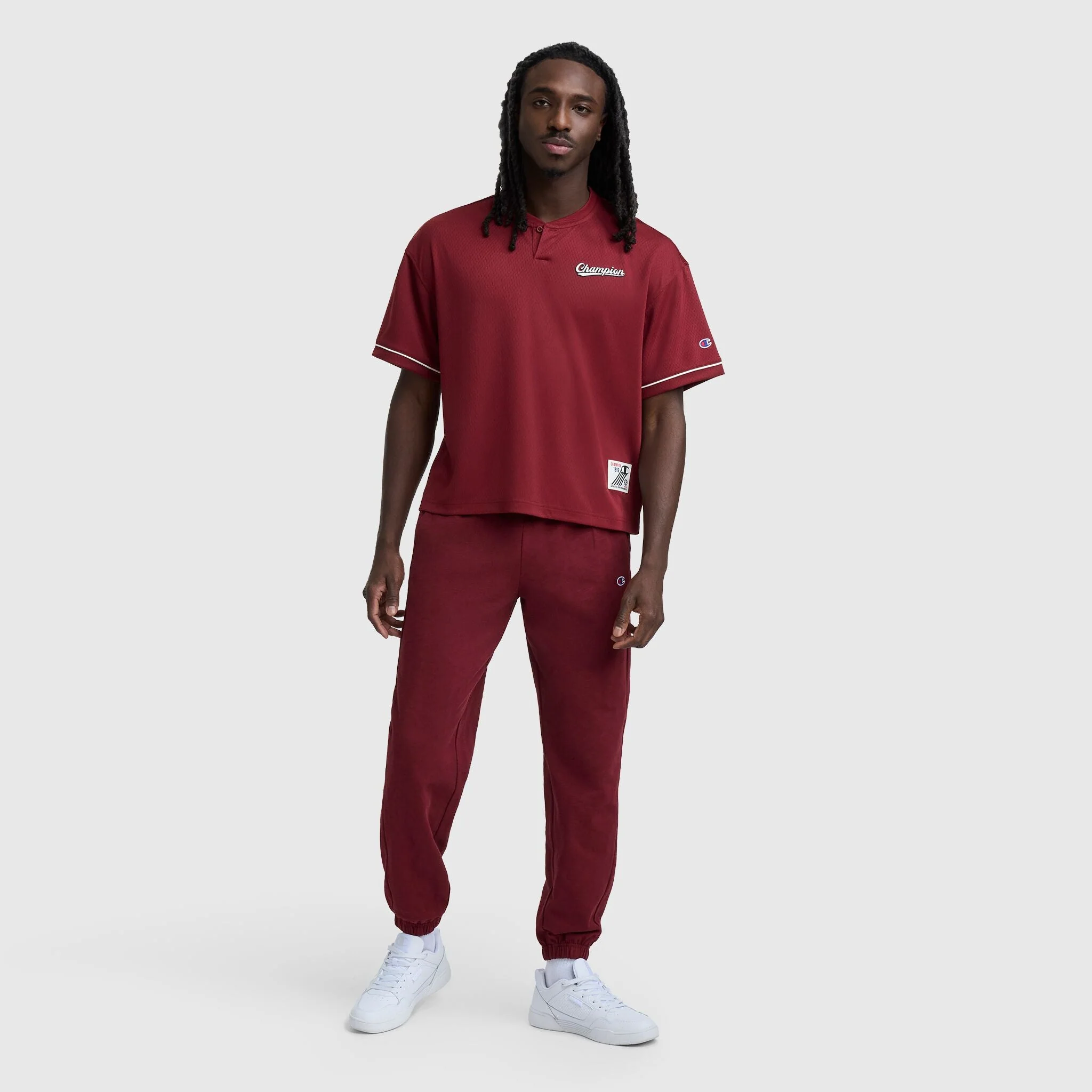 Modern Retro Coaches Henley, C Logo