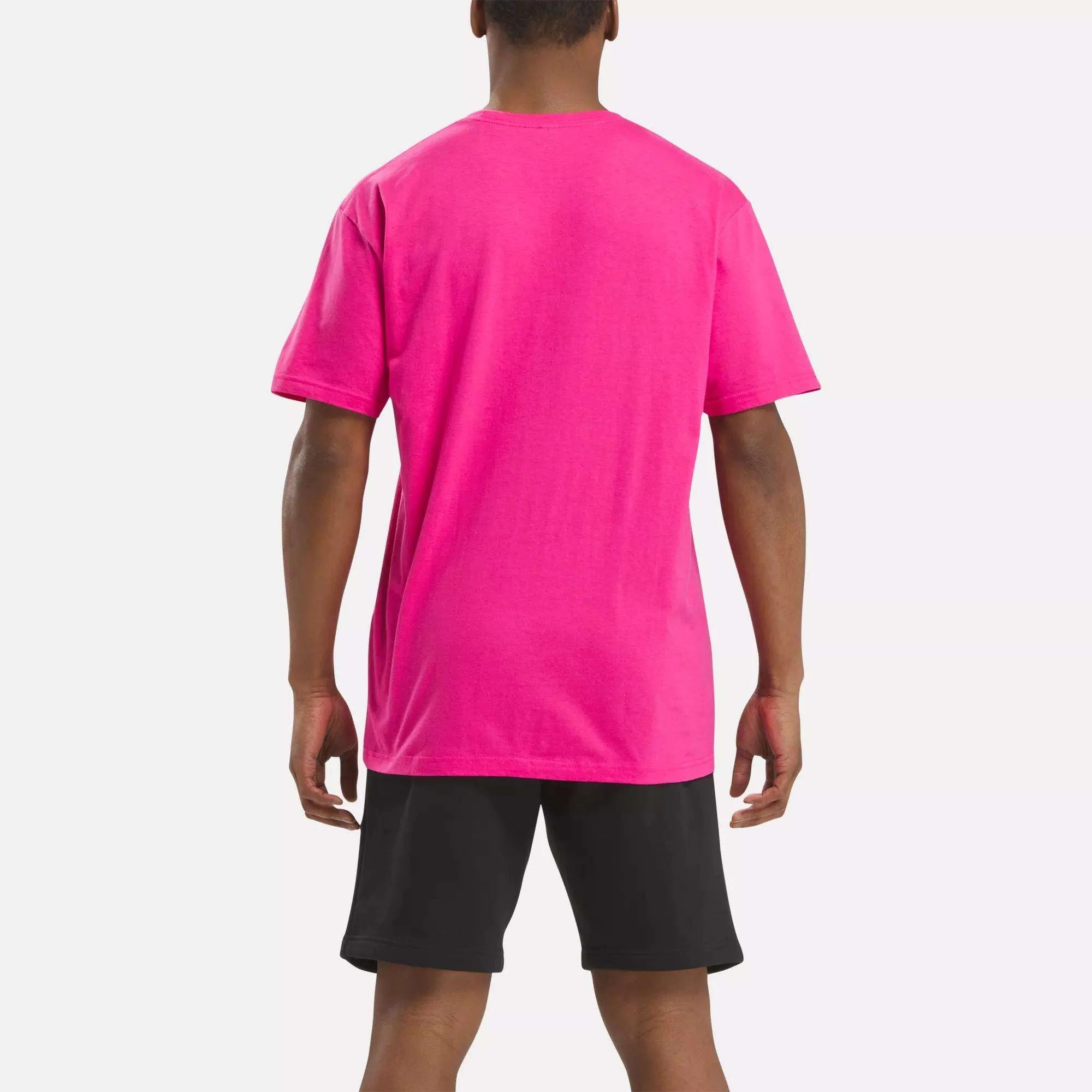 7012-men-s-classic-small-logo-t-shirt-5.webp Men's Classic Small Logo T-Shirt